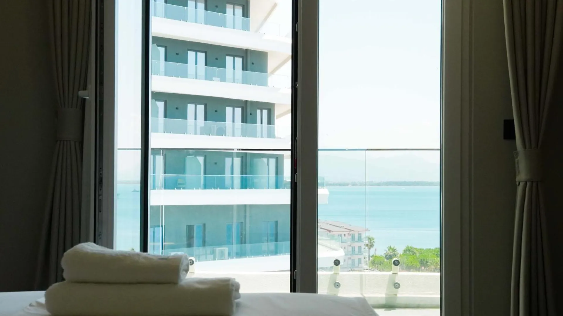 Ilyonis Hotel & Spa Shëngjin